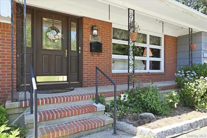 Property Photo: 40 Bayview Avenue NY 11701