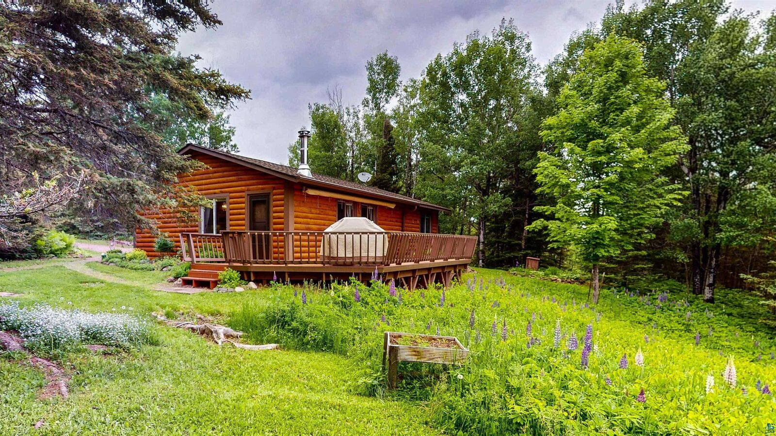 Property Photo: 871 Gunflint Tr MN 55604