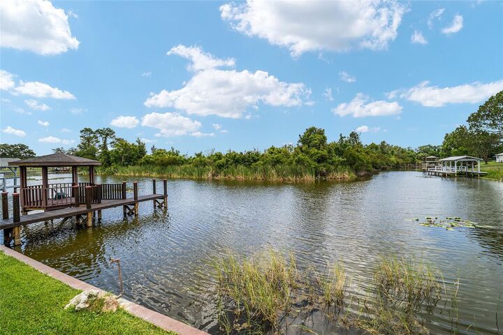 Property Photo: 5330 Kings Court FL 34731