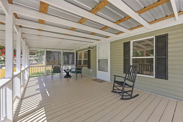 Property Photo:  750 NE 154th Terrace  FL 32696 