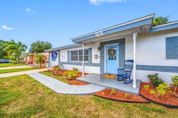 Property Photo: 6752 31st Terrace N FL 33710
