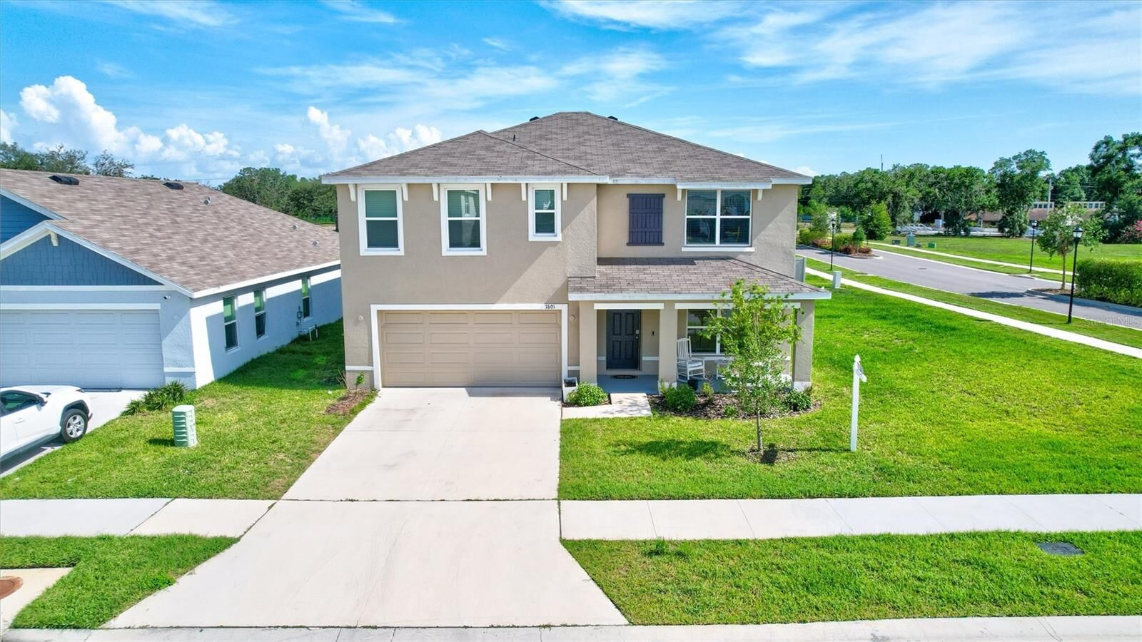 Property Photo:  7601 Rosewood Garden Loop  FL 33637 