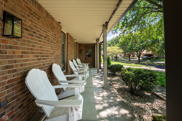 Property Photo:  906 Hummingbird Lane  IN 47203 