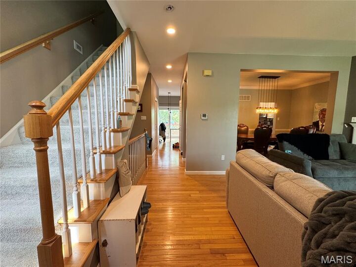 Property Photo: 905 N Hanley Road MO 63130