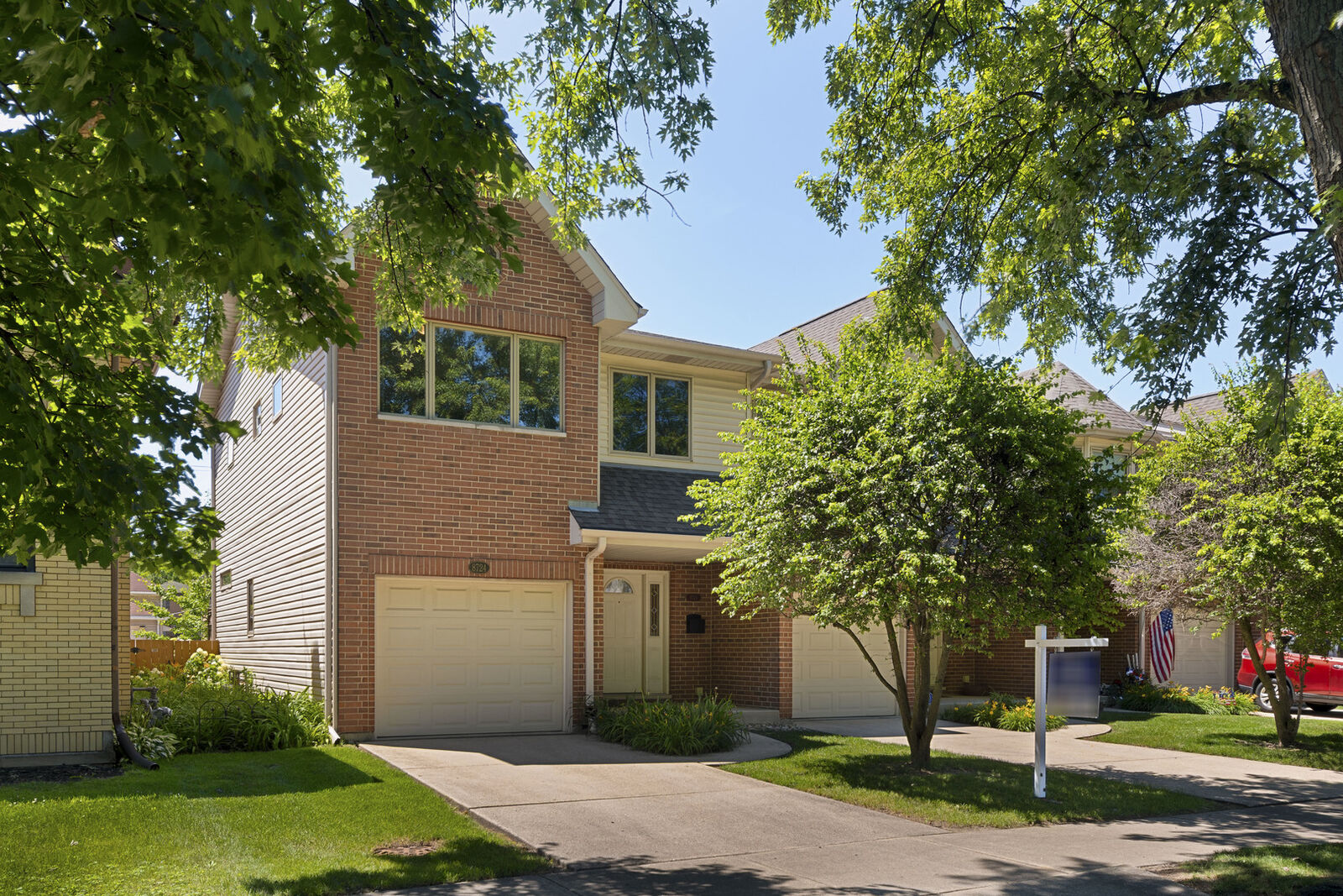 Property Photo:  