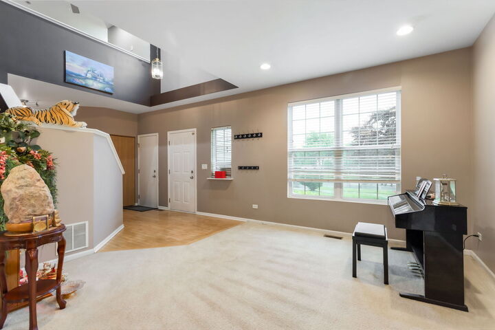 Property Photo:  3809 Saratoga Drive  IL 60435 