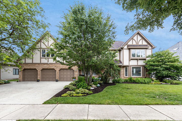 Property Photo: 4072 Broadmoor Circle IL 60564