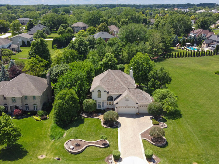 Property Photo: 13050 Silver Fox Drive IL 60439