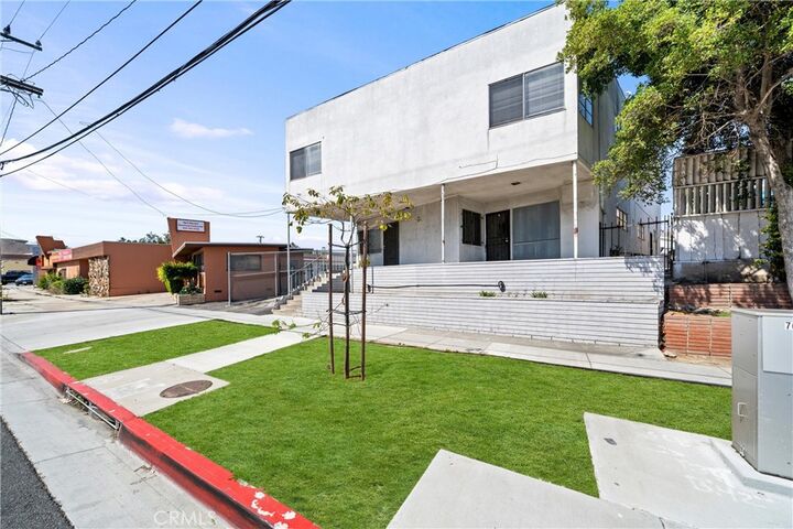 Property Photo:  704 Centinela  CA 90302 