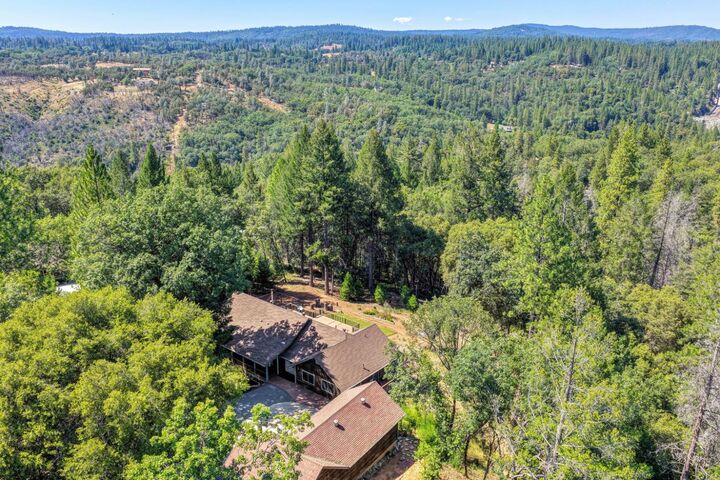 Property Photo: 25990 Ridgeview Court CA 95713