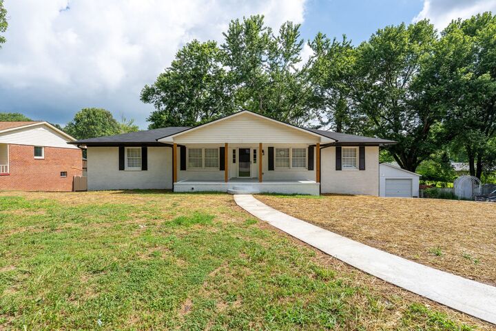 Property Photo:  1610 Grandaddy Rd  TN 38464 