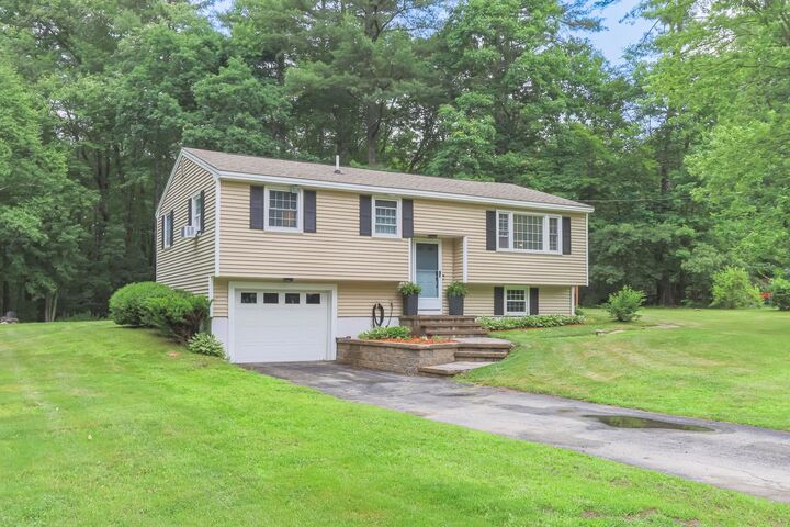Property Photo:  344 Wilsons Crossing Road  NH 03032 