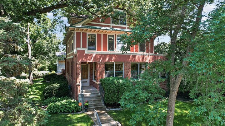 Property Photo:  4805 Pleasant Avenue  MN 55419 