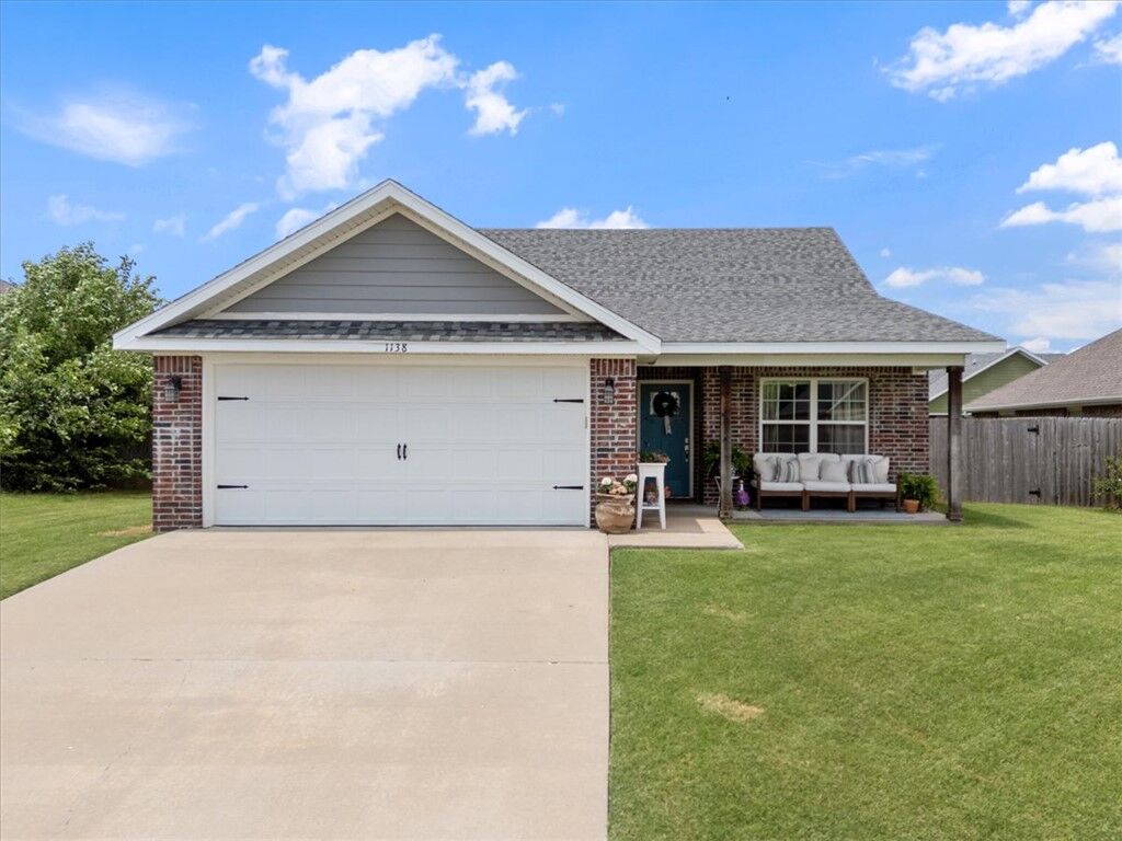 Property Photo:  1138 Canyon Gate Drive  AR 72761 