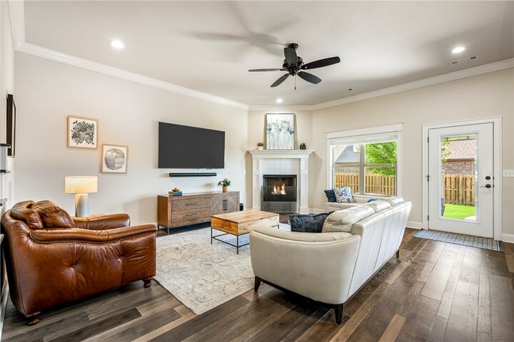 Property Photo: 6307 S 49th Street AR 72758