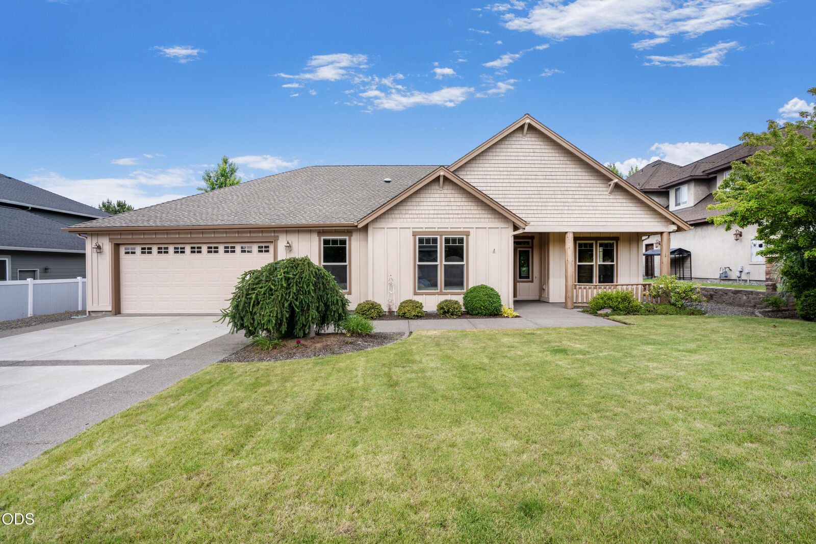 Property Photo: 3571 SW 36th Place OR 97756