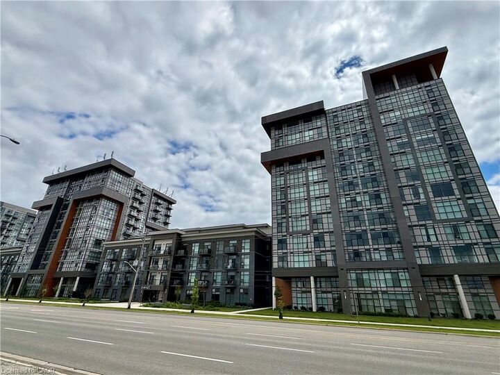 Property Photo:  450 Dundas Street E 404  ON L8B 0L7 