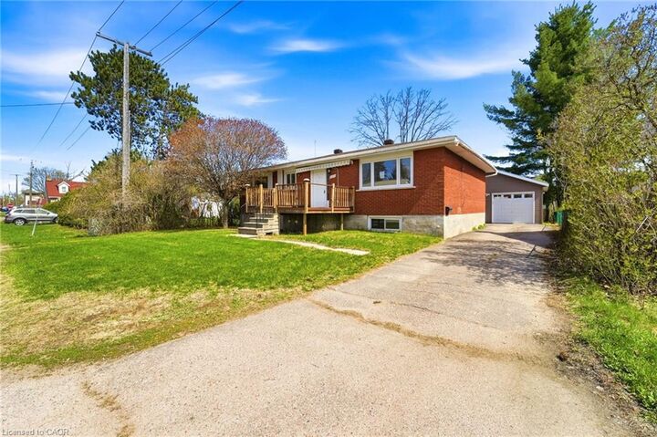 Property Photo:  625 First Avenue  ON K8A 5E3 