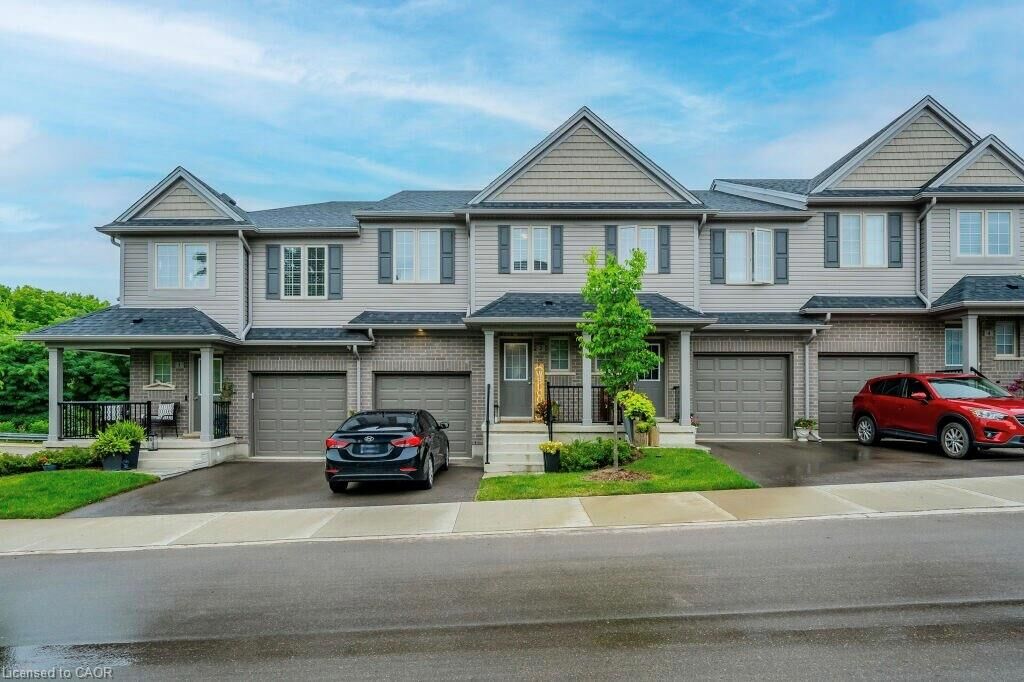 Property Photo: 86 Erbsville Court 32 ON N2T 0C8