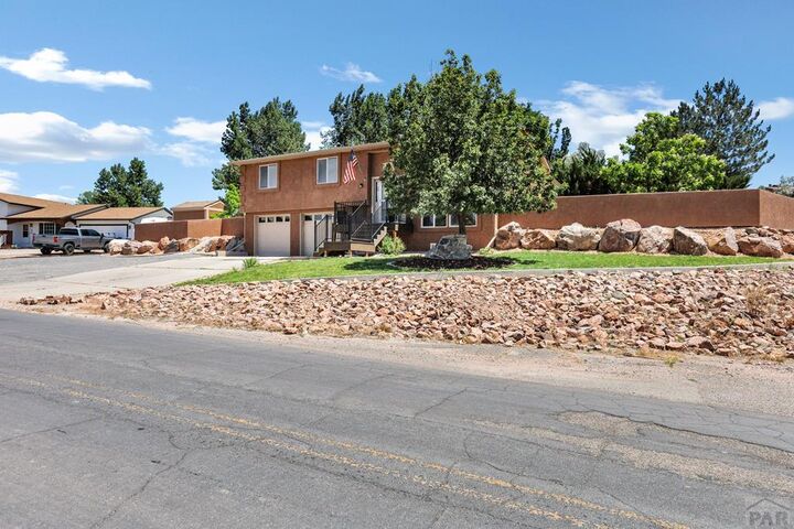 Property Photo: 846 Palomar Dr CO 81007