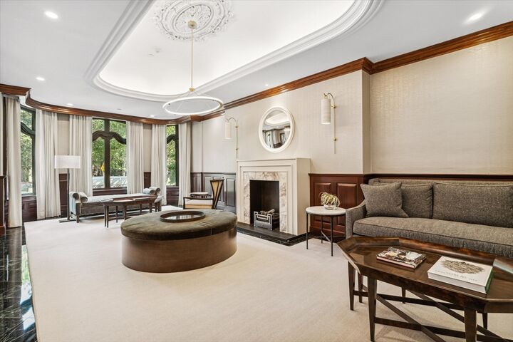 Property Photo:  390 Commonweath Avenue 603  MA 02215 