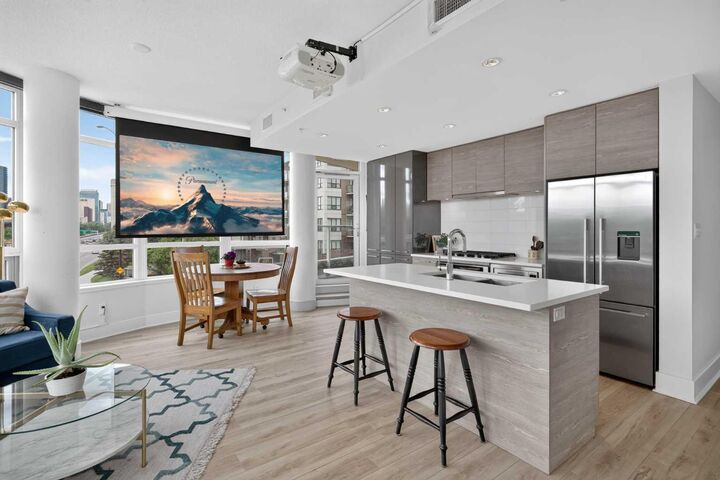 Property Photo: 38 9 Street NE 307 AB T2E 7X9