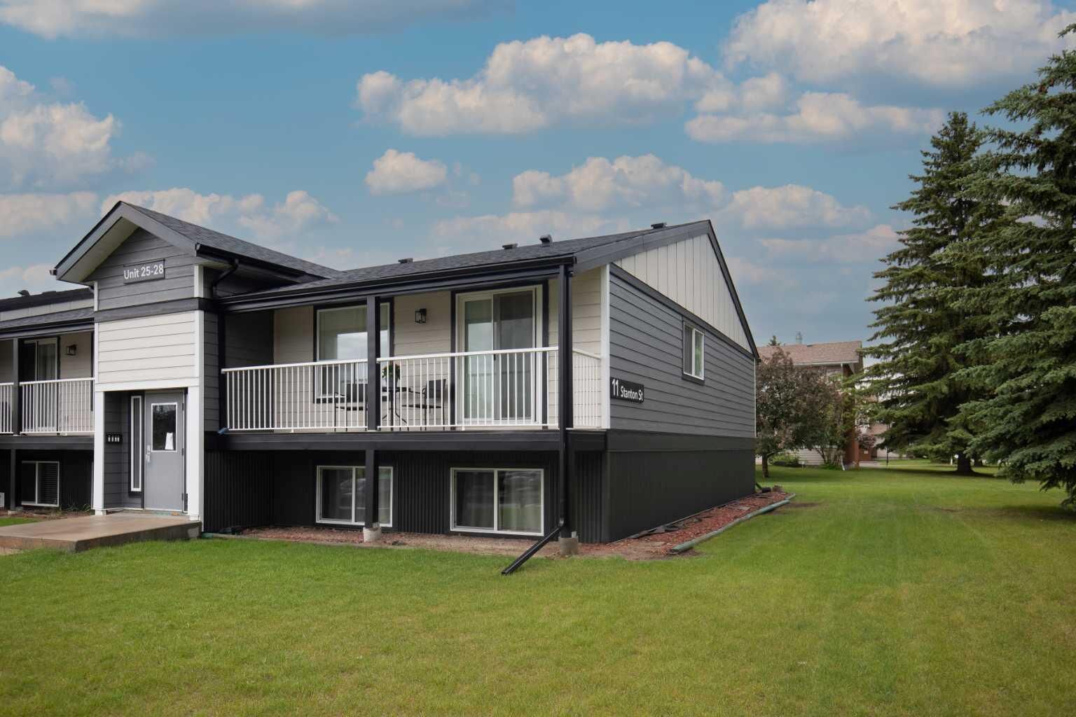 Property Photo:  11 Stanton Street 25  AB T4N 0B9 