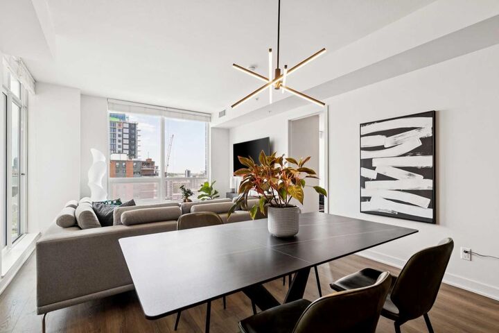 Property Photo:  626 14 Avenue SW 1203  AB T2R 0X4 