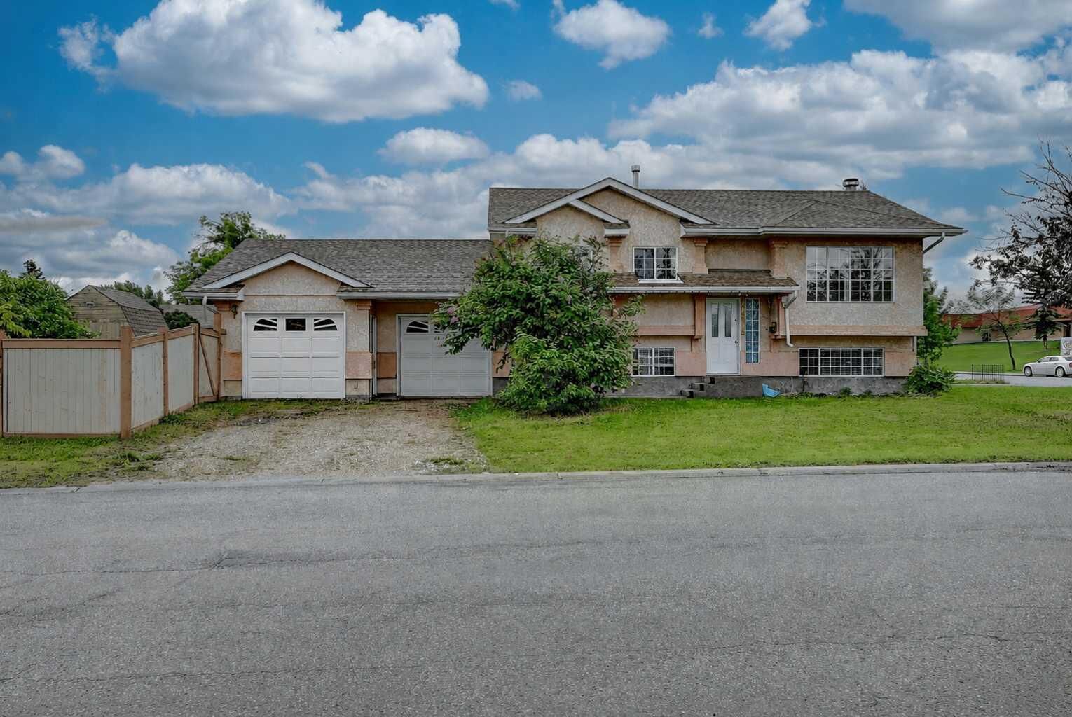 Property Photo: 10315 Michaelis Boulevard AB T8W 1Z1