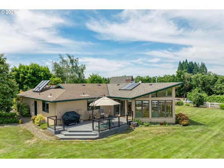 Property Photo:  30248 S Barlow Rd  OR 97032 