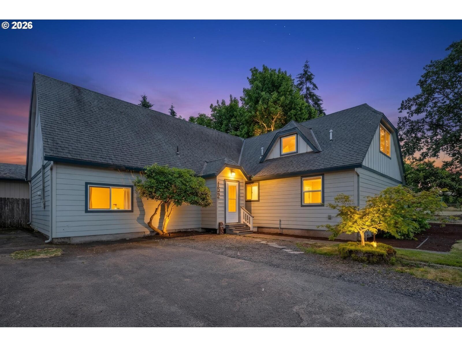 Property Photo: 152 Warner Parrott Rd OR 97045