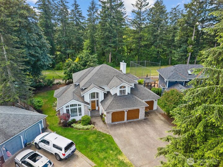 Property Photo:  22507 SE 261st Street  WA 98038 