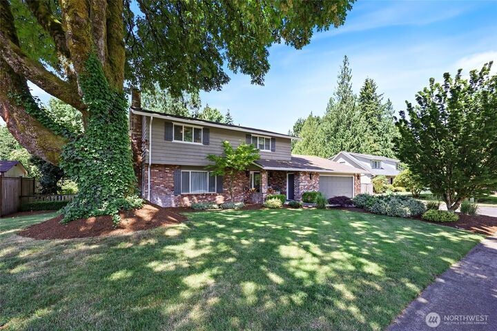 Property Photo:  2725  Raintree Court SE  WA 98501 