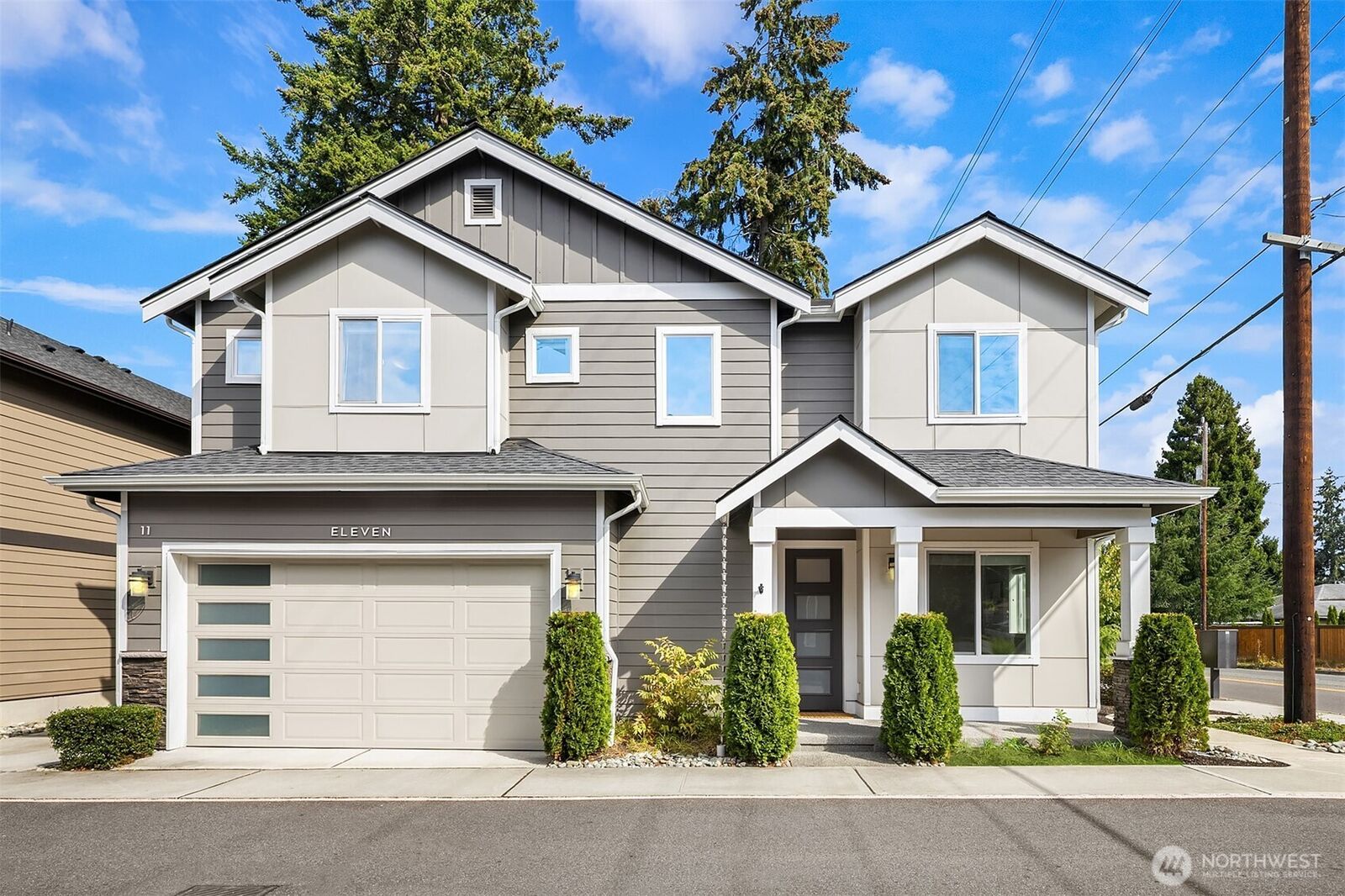 Property Photo:  8609  244th Street SW 11  WA 98026 