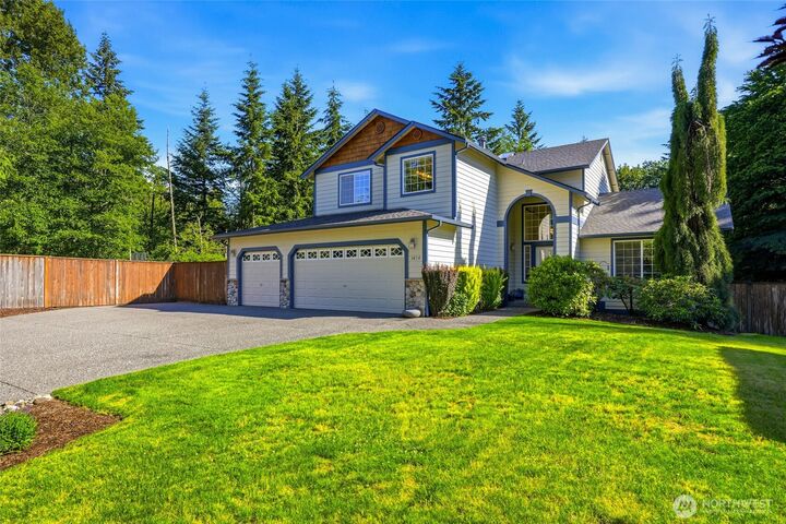 Property Photo: 8424 96th Street NE WA 98270