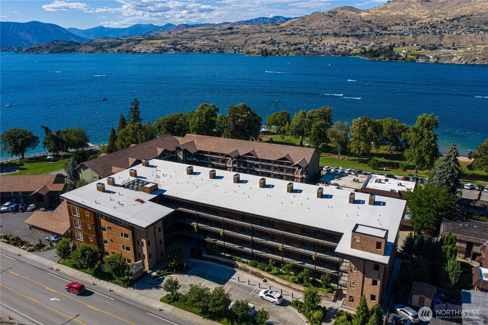 Property Photo: 2220 W Woodin Avenue 205 WA 98816