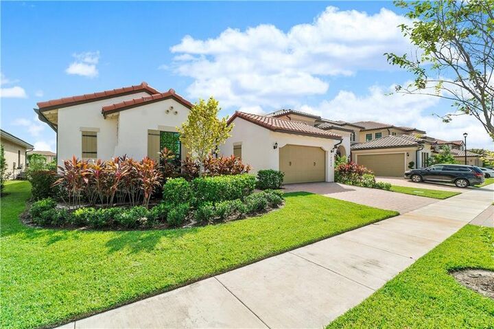 Property Photo:  12030 Lake Trail Lane  FL 33076 