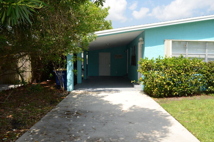 Property Photo: 1115 Hernando Street B FL 34949