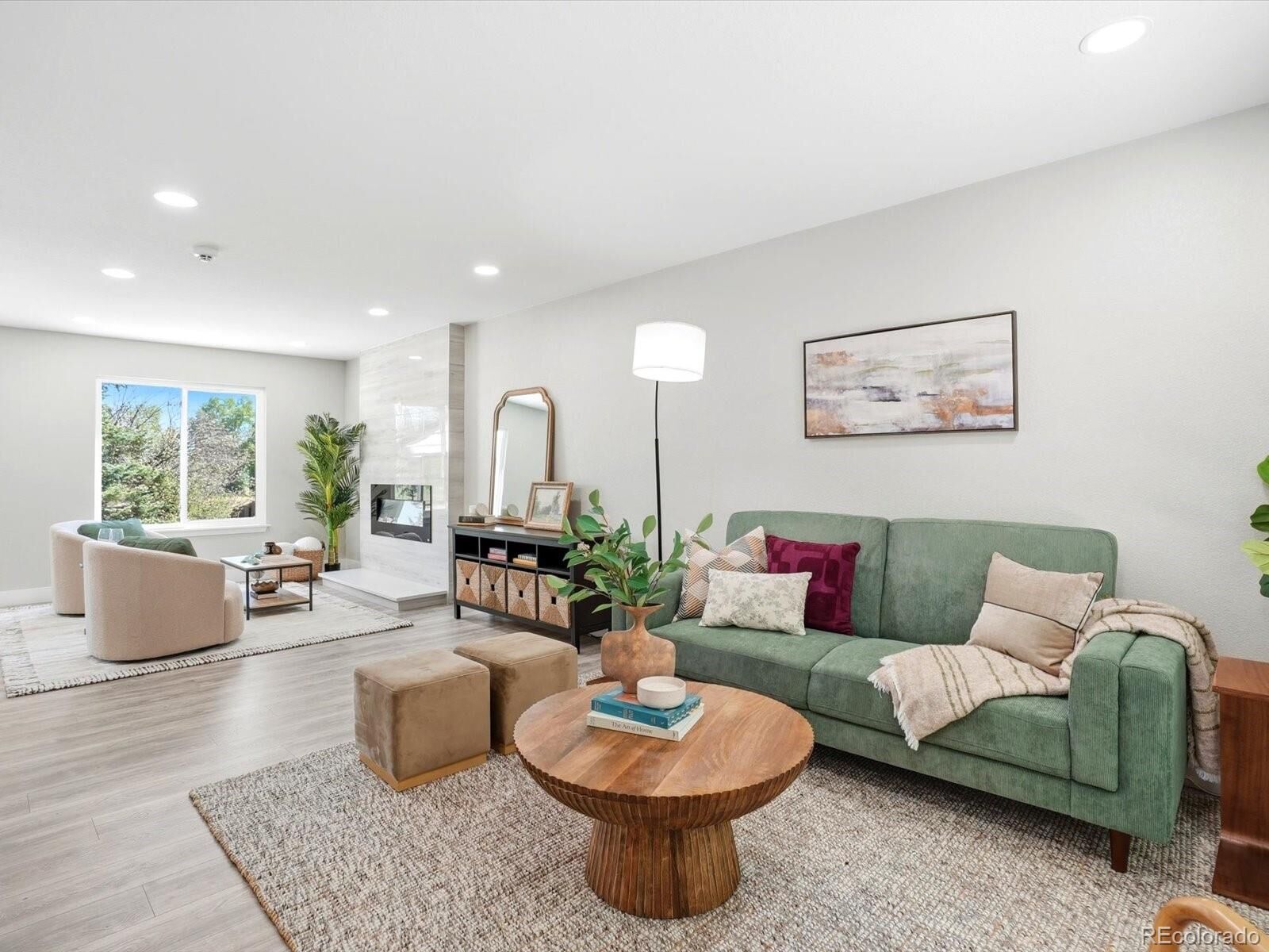 Property Photo: 1069 S Lewiston Way CO 80017