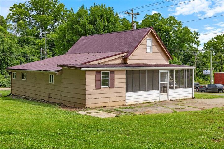 Property Photo:  110 Elm Street  TN 37826 