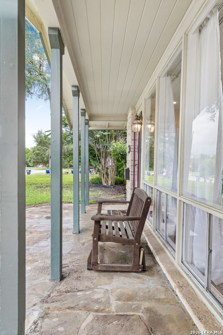 Property Photo: 311 Waring Dr TX 78216