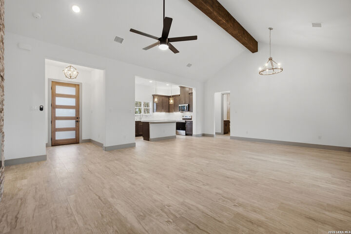 Property Photo: 1316 Spruce Ln TX 78623