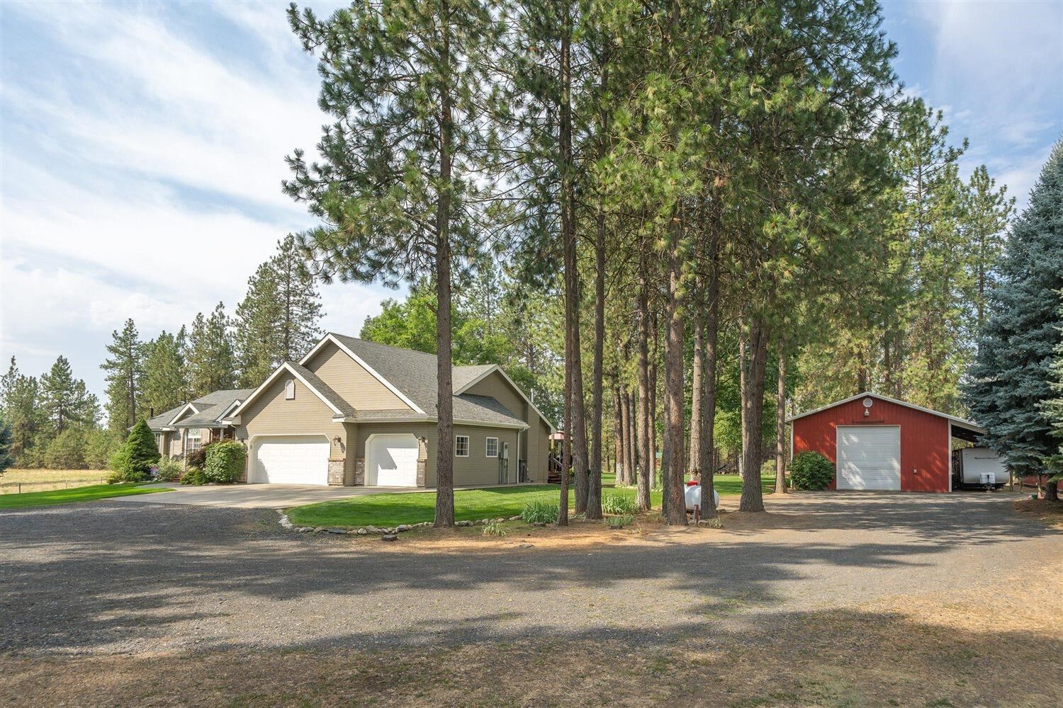 Property Photo:  19505 N Newport Rd  WA 99005 