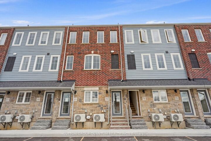 677 Park Road N 70 — photo 1