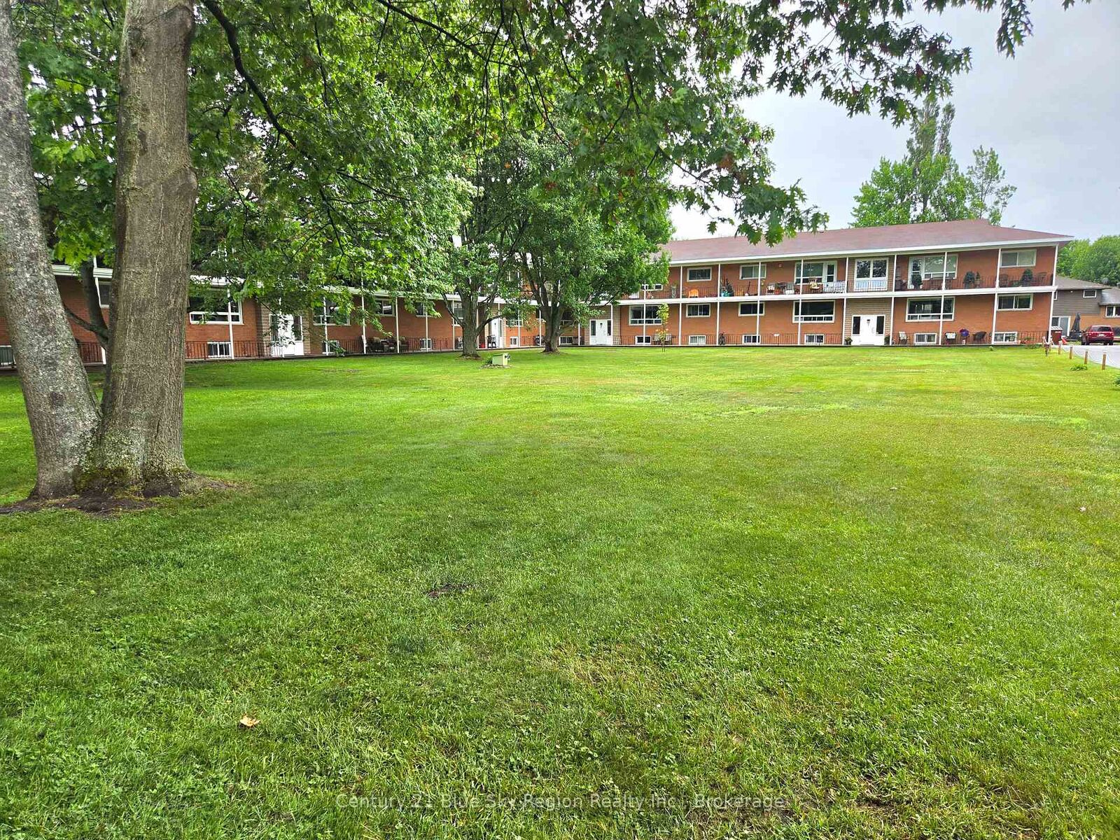 Photo de la propriété:  40 Judge Avenue 2B  ON P1A 1B4 
