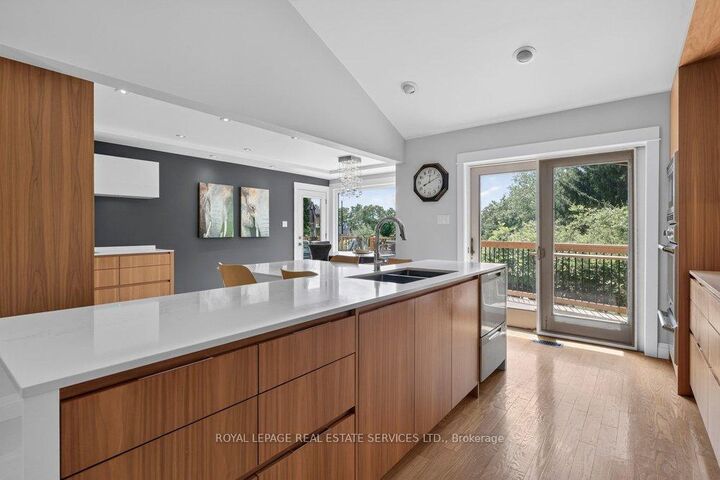 Property Photo:  17 McKay Court  ON L9H 6P1 
