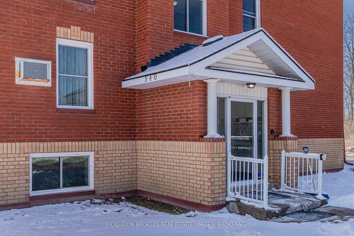 Property Photo: 540 Talbot Place 101 ON K7G 3C6