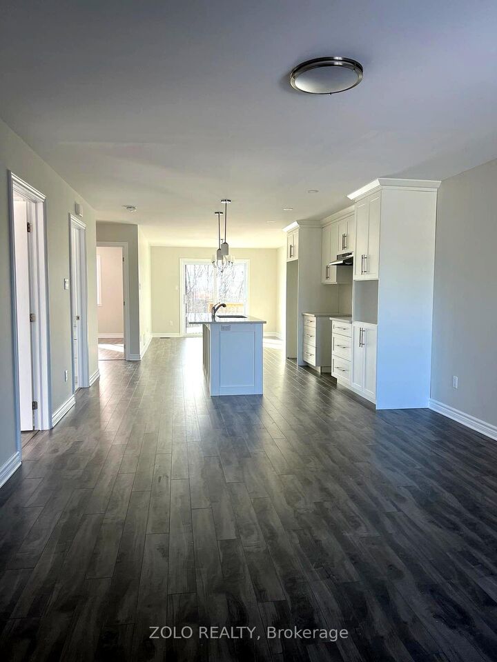 Property Photo: 151 Woodland Drive ON K6H 0J9