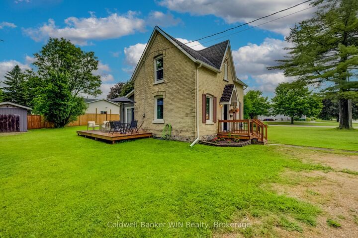 Property Photo: 455 Durham Street W ON N0G 2L1
