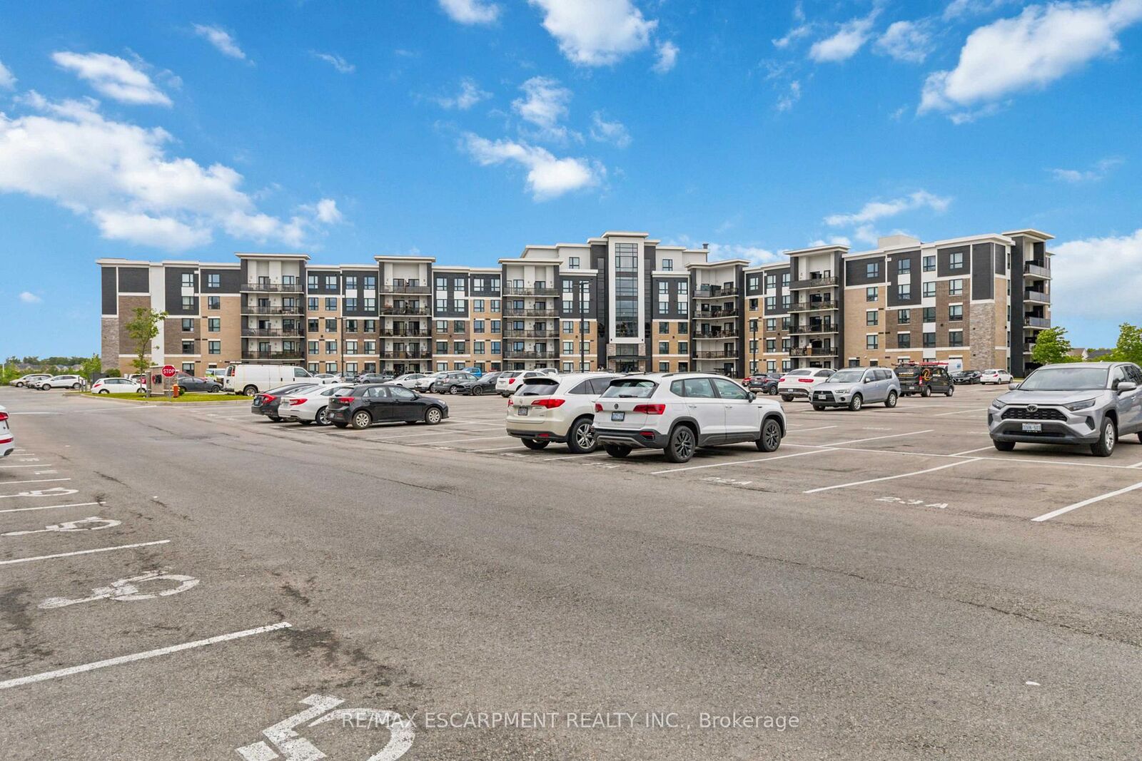 Property Photo: 630 Sauve Street 113 ON L9T 9A6